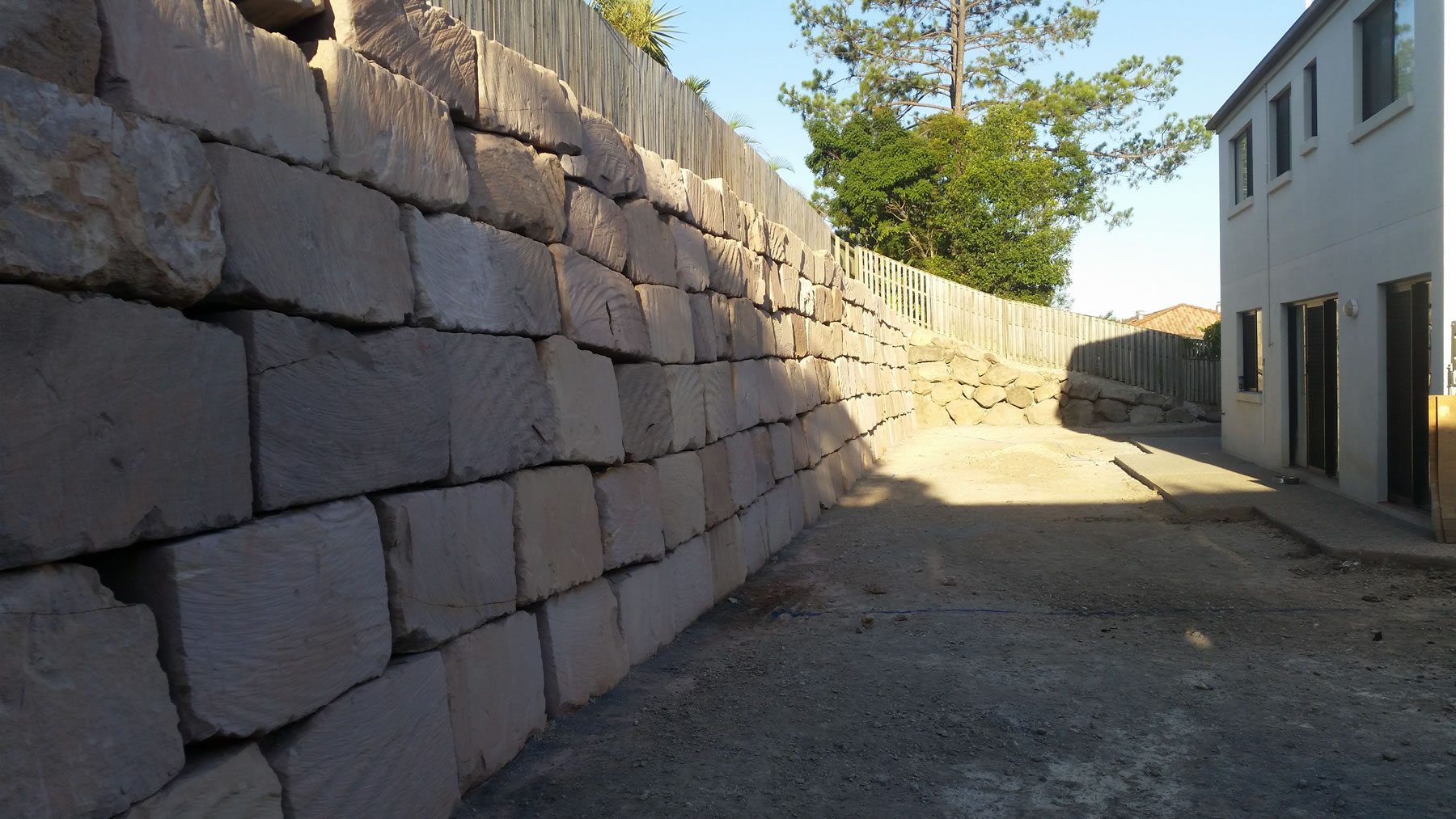 B grade sandstone retaining wall builder gold coast