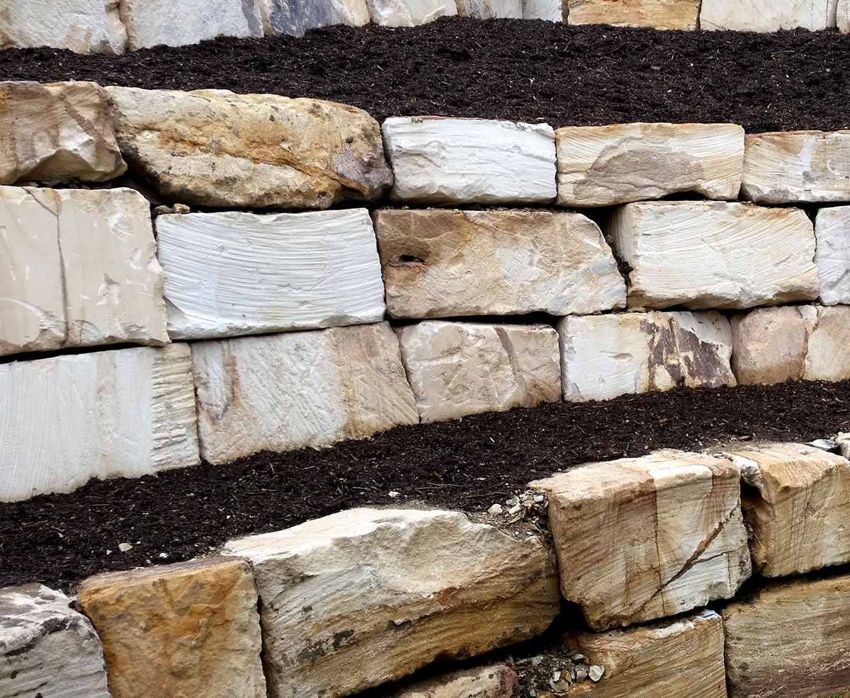 sandstone rock walls gold coast